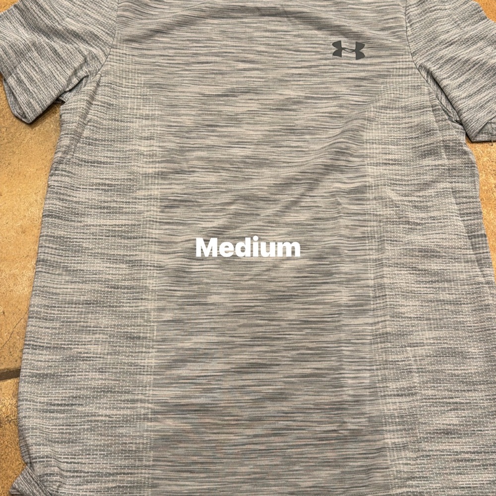Under Armour Men's Heathered Gray Tee